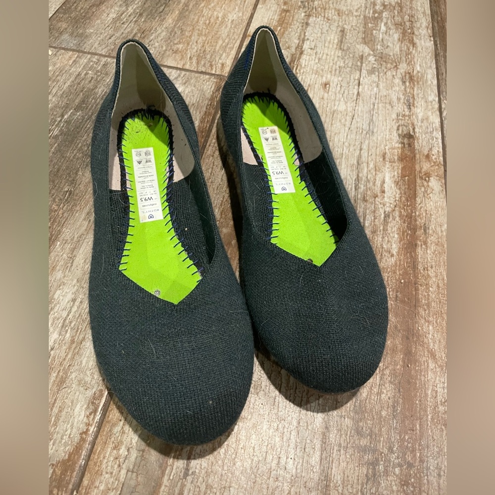 9.5 Forest Green Rothy's